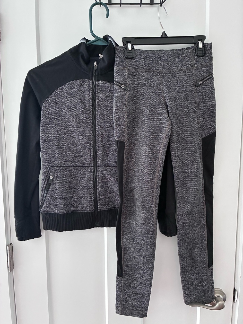 Athleta Girls Gray and Black Matching Jacket & Leggings Set